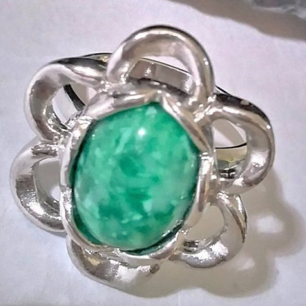 New Vintage 70's Unworn Green Turquoise Ring